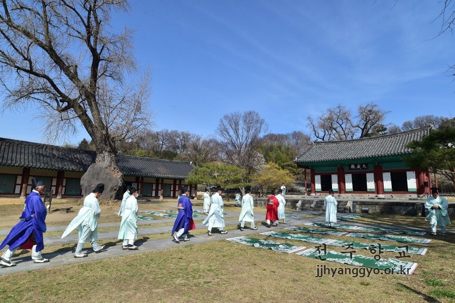 전주향교분향례_2989.JPG