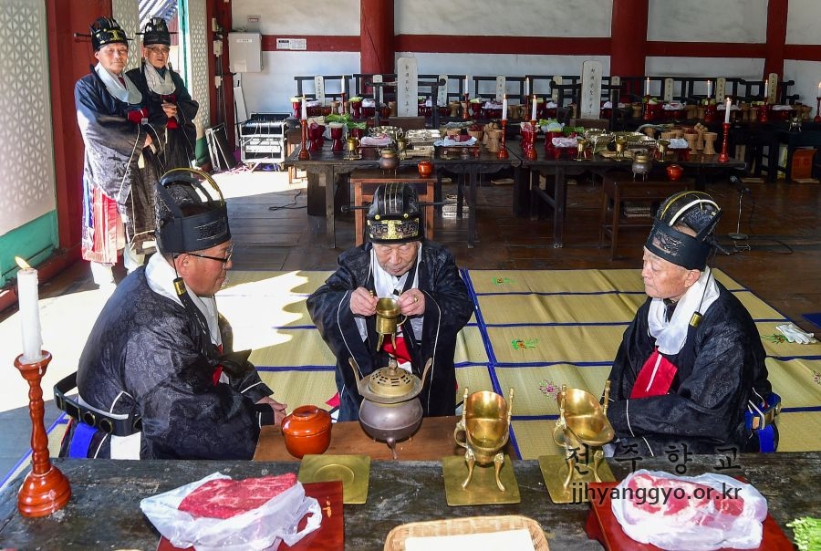 전주향교춘기석전대제_2076.JPG