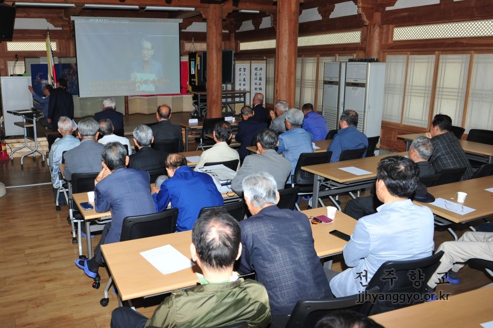 전주향교 분향례_2118.JPG