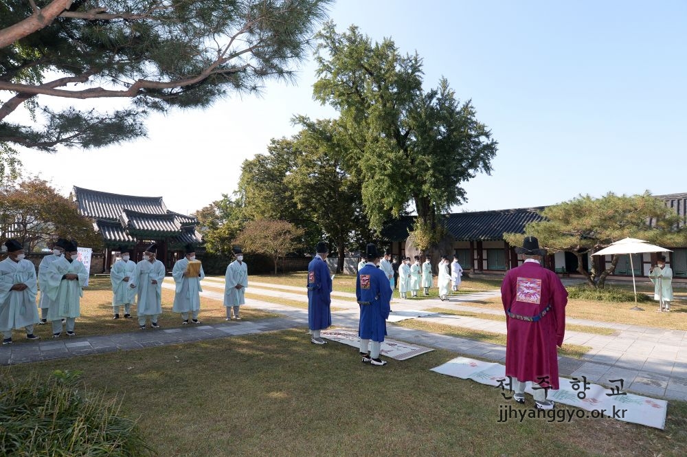 전주향교 분향례 봉행 사진 임영식_7698.JPG