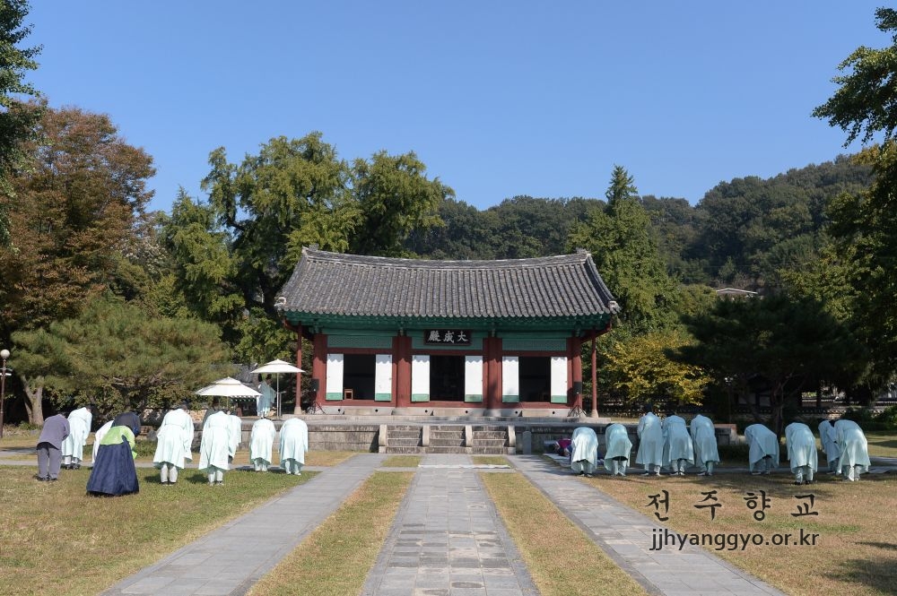 전주향교 분향례 봉행 사진 임영식_7733.JPG