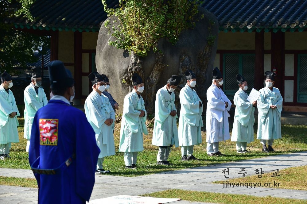 전주향교 분향례 봉행 사진 임영식_7699.JPG