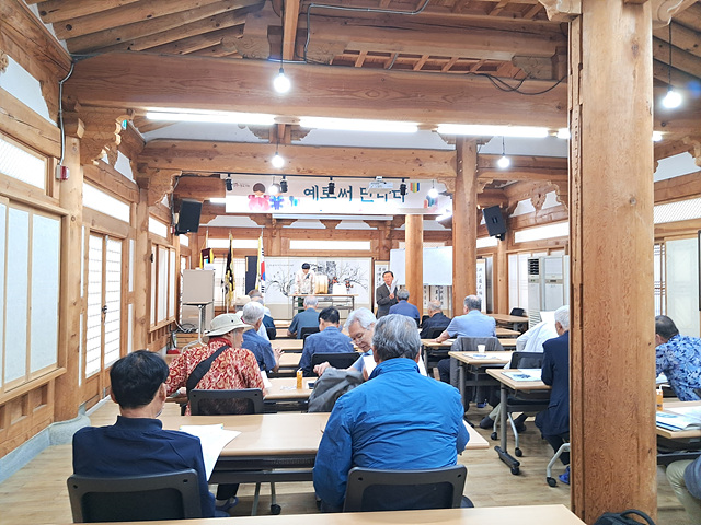 홈페이지 (2).jpg