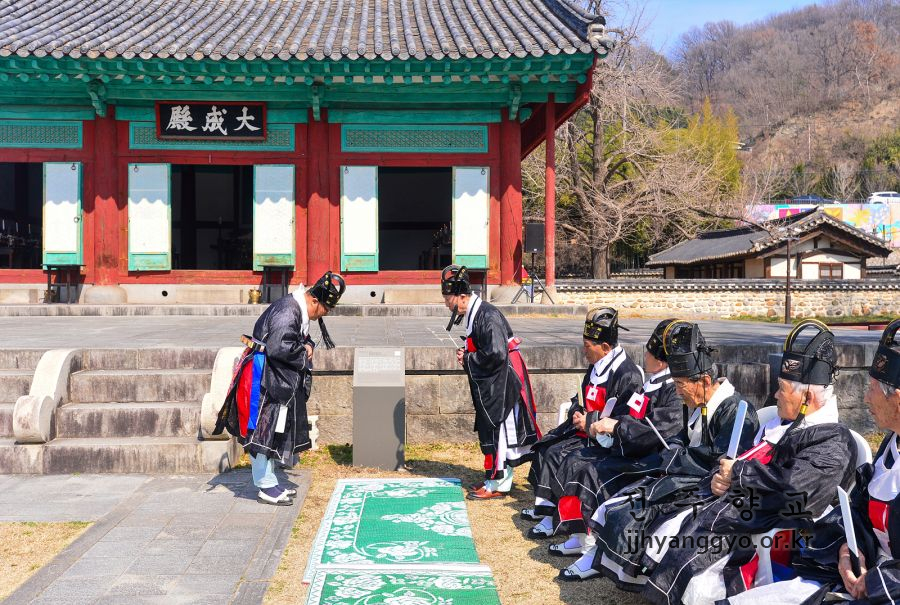 전주향교2025춘기석전대제_6885.jpg