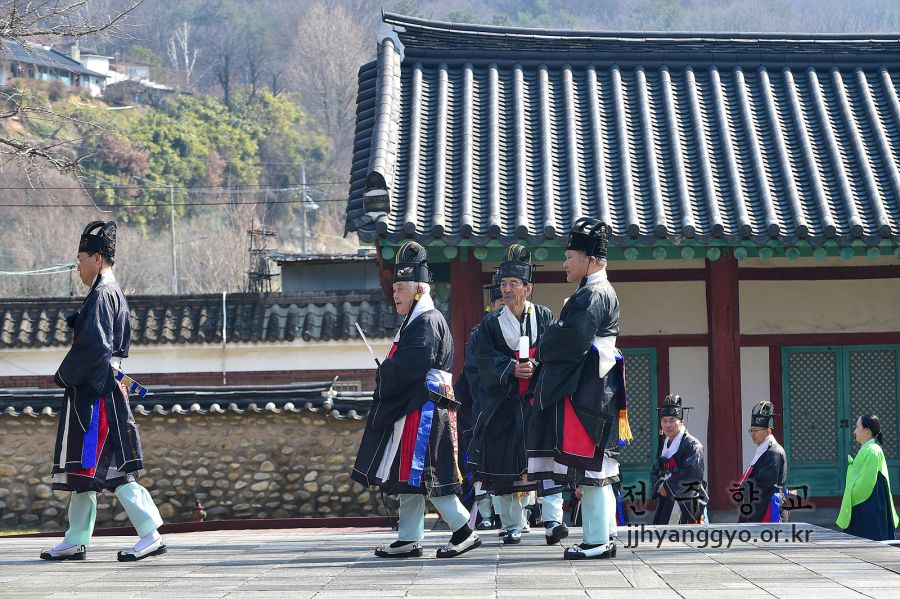 전주향교2025춘기석전대제_6837.jpg
