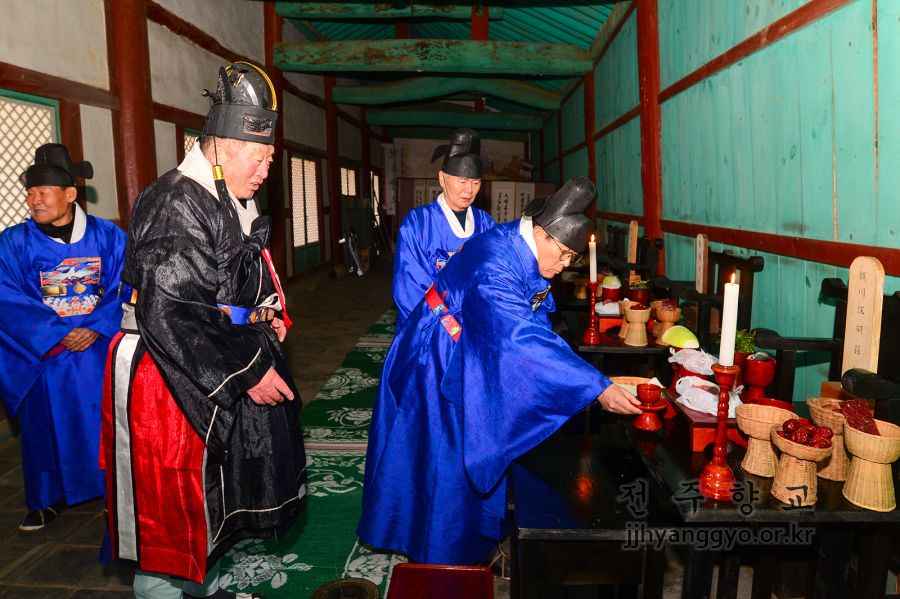 전주향교2025춘기석전대제_2900.jpg