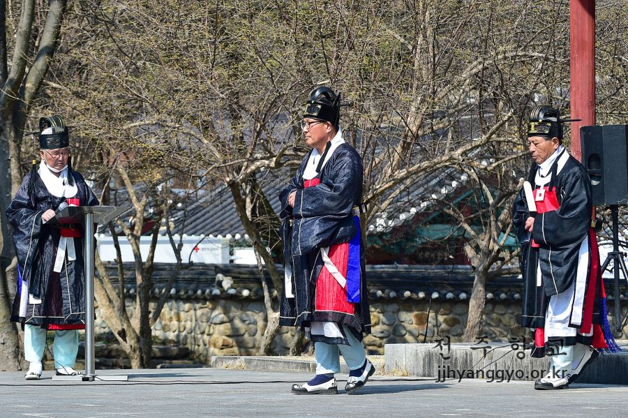 전주향교2025춘기석전대제_6800.jpg